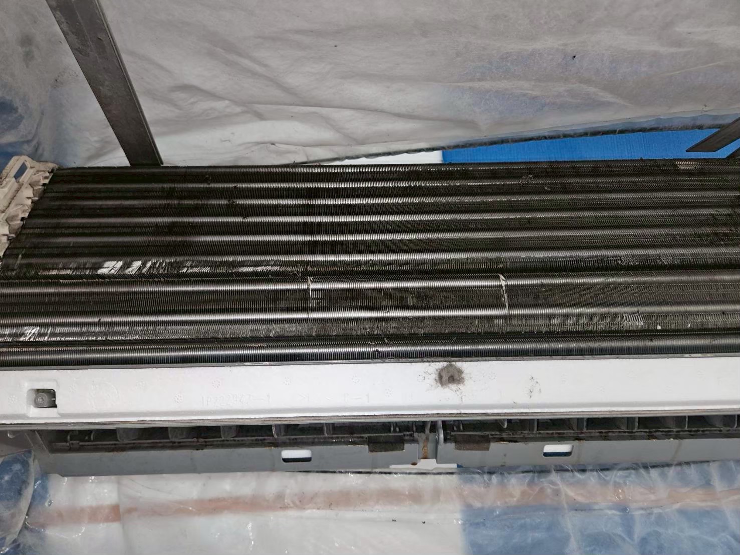 施工前：熱交換器の汚れ（別事例）